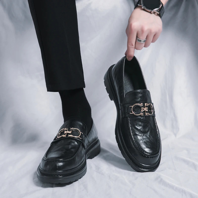 Men Business Casual Slip-On Leather Shoes Casual British Style Loafers Man Fashion Party Dress Shoes Comfy Driving Shoes 240904