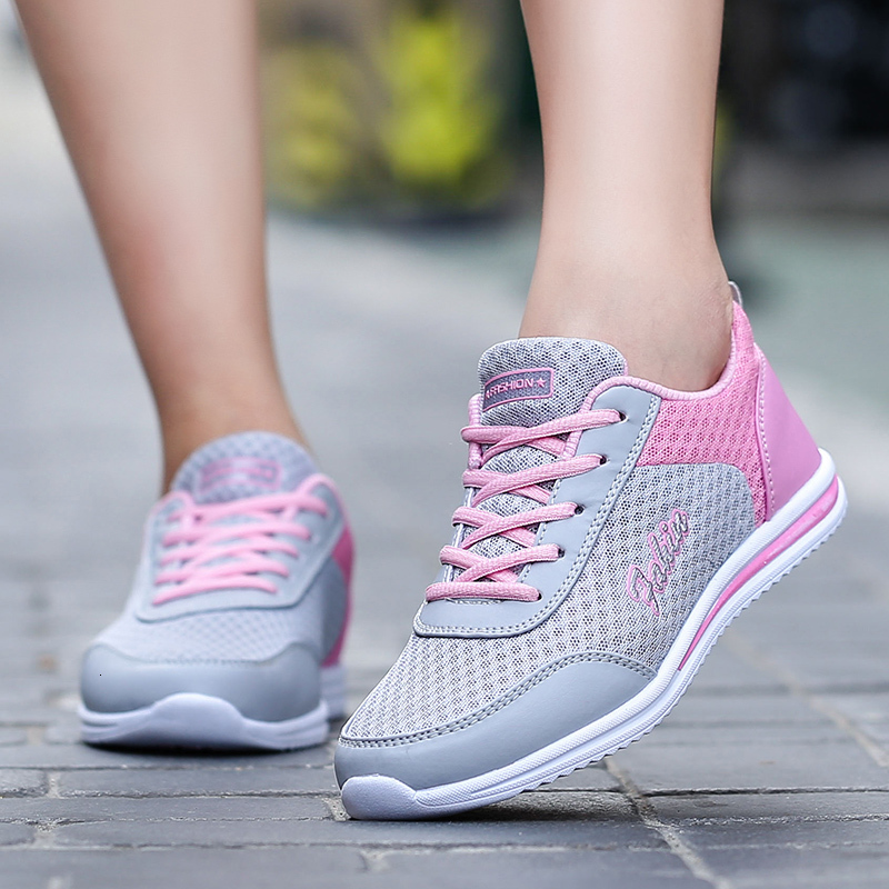 Four Season Women Ultralight Walking Ladies Mesh Casual GYM Sport Shoes Outdoor Breathable Soft Girl Flat Platfrom Sneaker