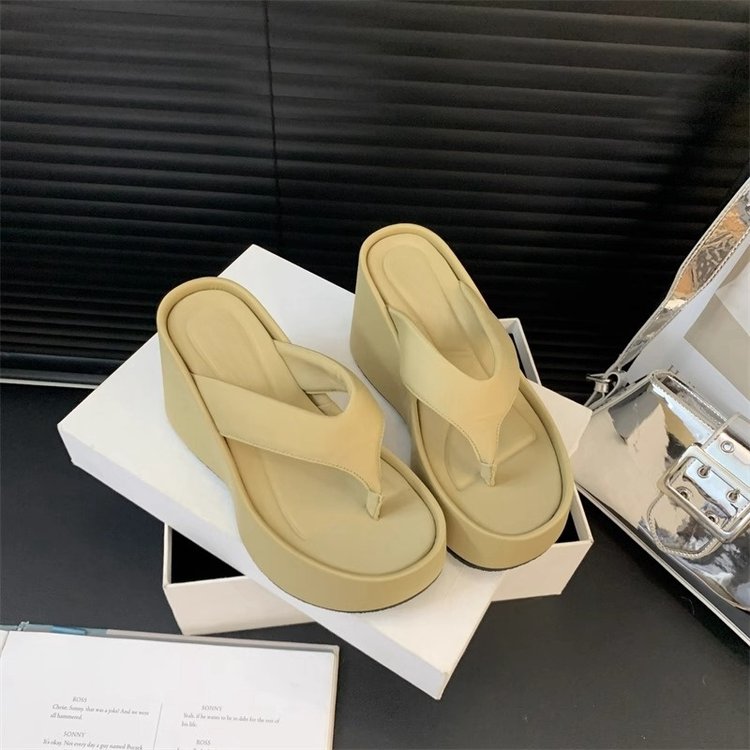 Women Slippers Summer Rubber Flip ps Beach Shoes Slides Pantofle Heeled Mules On A Wedge Hawaiian Sabot 2024 High Super 82b3
