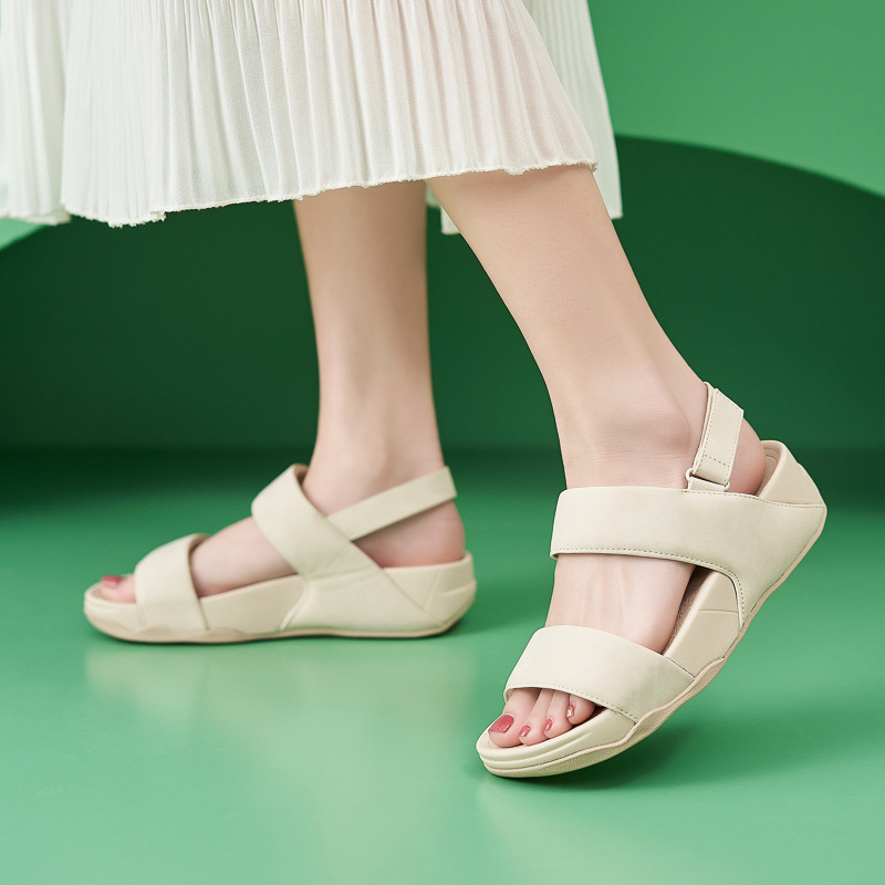 Clogs With Heel Sports Women's Sandals 2024 Summer Shoes Large Size Suit Female Beige Thick Comfort Fashion Low Big Girls Black