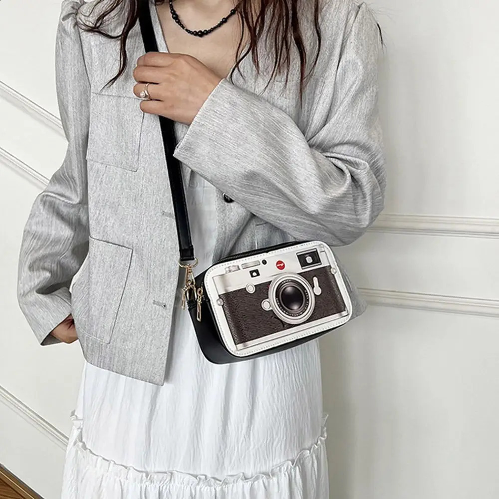 Large capacity womens shoulder bag PU three-dimensional Exquisite small square creative camera bag 240912