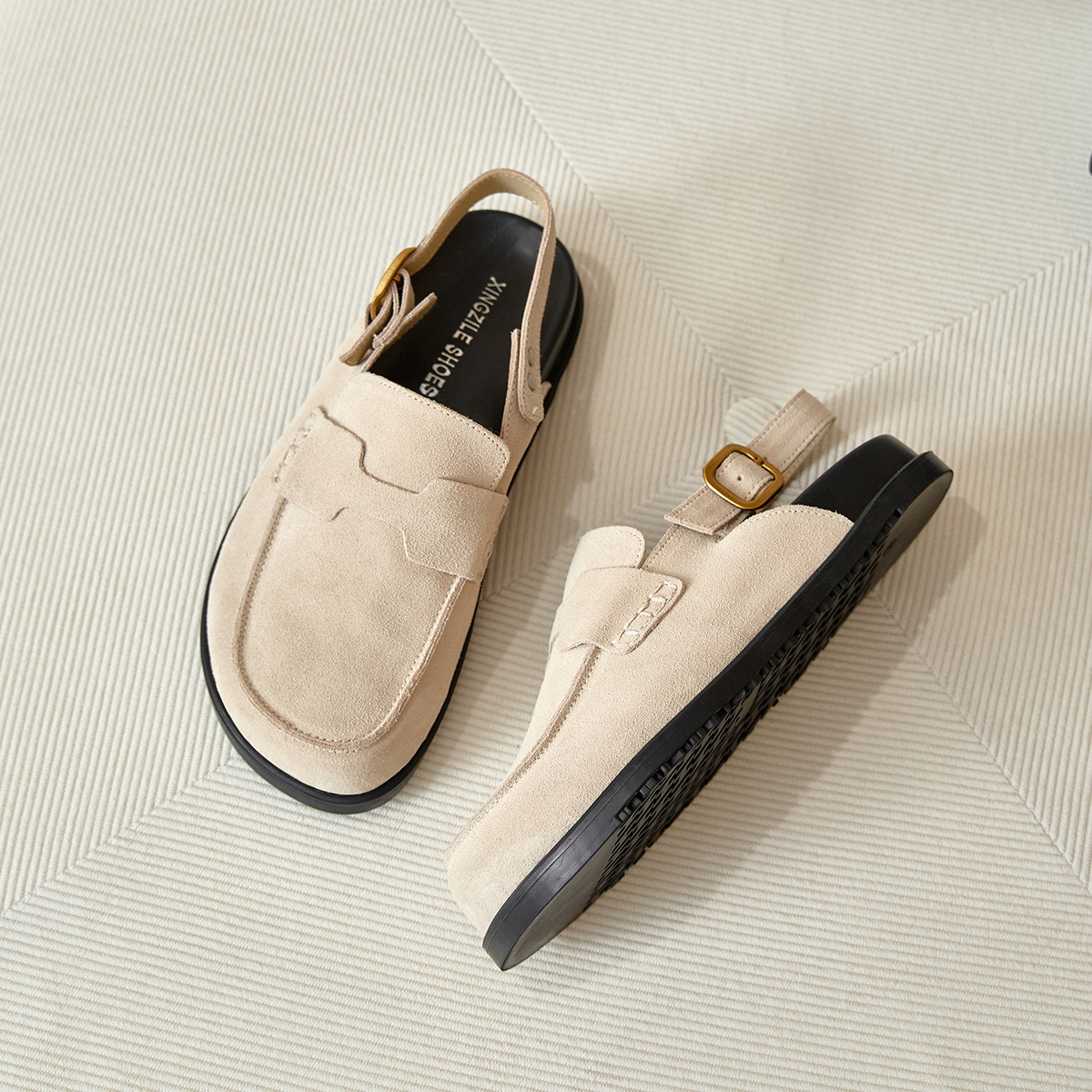 ck Low House Slippers Platform Shoes Slides Cover Toe Mules For Women 2024 Soft Flat Rubber Hoof Heels PU Basic Fabric Casual dh911125171