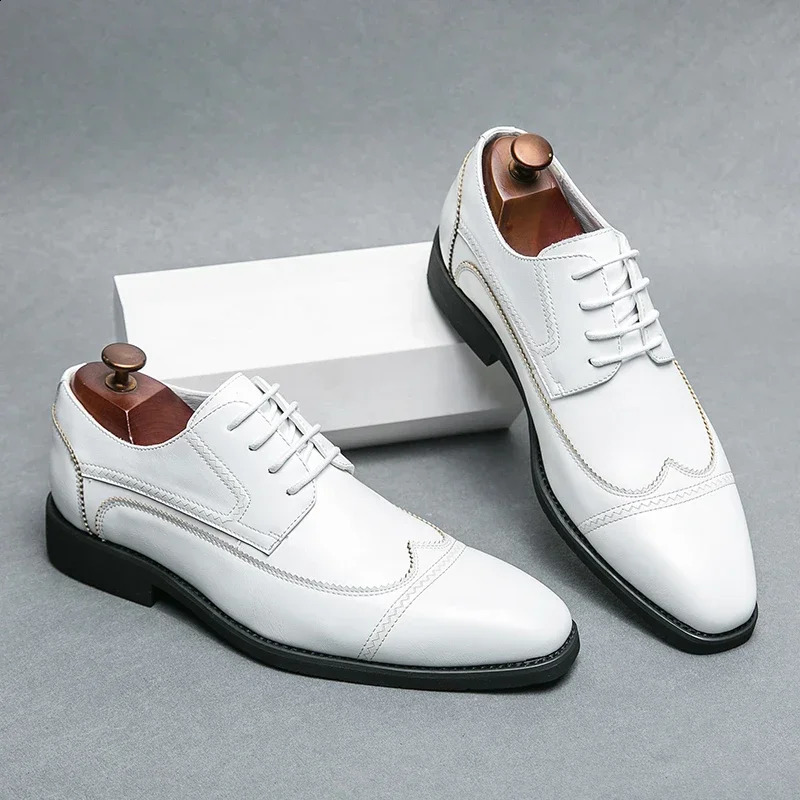 White Brogue Wedding Shoes Fashion Formal Dress Mens Business Leather Shoes Black Suit Office Oxford British Style Shoes For Men 240904