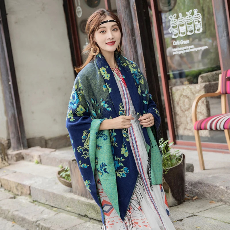 140*140cm Travel Shawl Women Cashmere Pashmina Scarf Winter Female Elephant Tassel Wraps All-match Square Blanket 240909