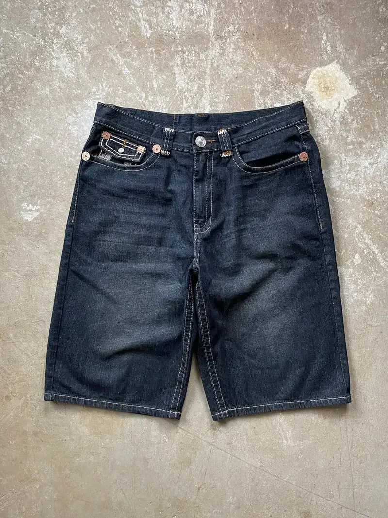 Summer embroidered new five-quarter pants 2024 American fashion street oversized retro washed mens loose trendy denim shortsX240914