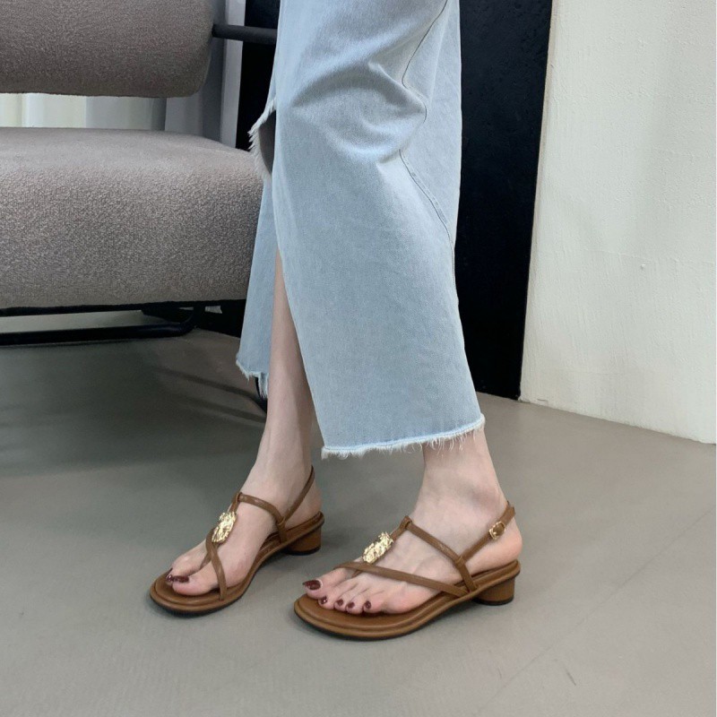 Square Shoes heel Womens Slippers Outdoor Slides Rubber Flip ps Cross-Tied Low Pantofle Block Hawaiian Summer 2024 Scandals R cf65 694
