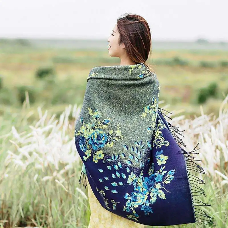 140*140cm Travel Shawl Women Cashmere Pashmina Scarf Winter Female Elephant Tassel Wraps All-match Square Blanket 240909