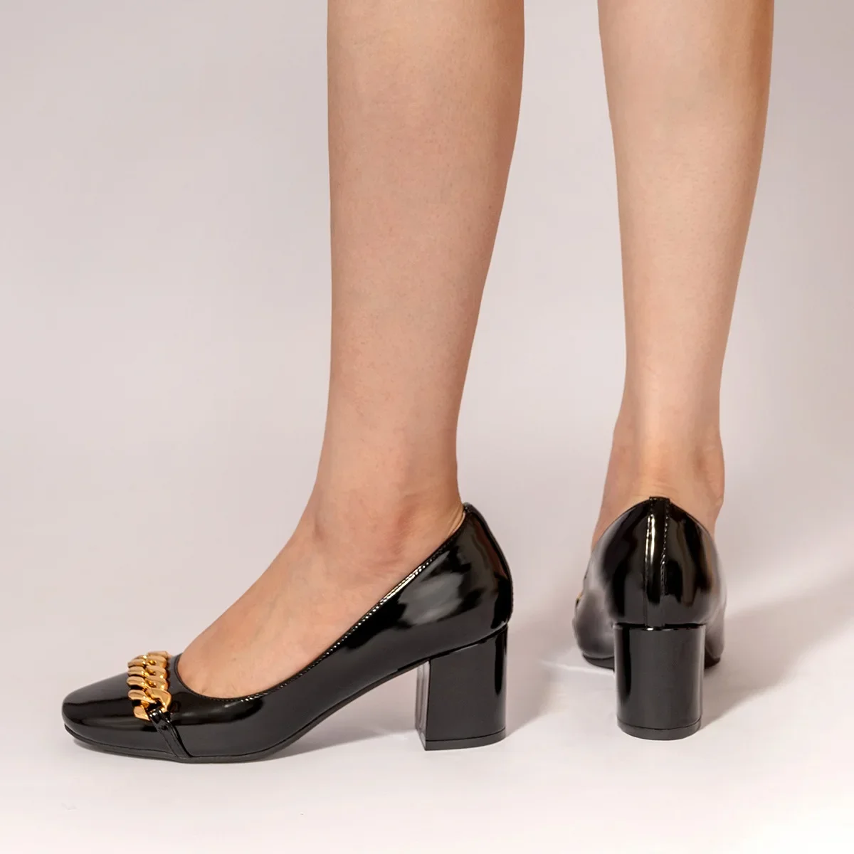 Loafers Women Shoes New Luxury Designer Platform Thick Bottom High Heels Mary Jane Shoes Metal Chain Slip on Dress Shoes 2024