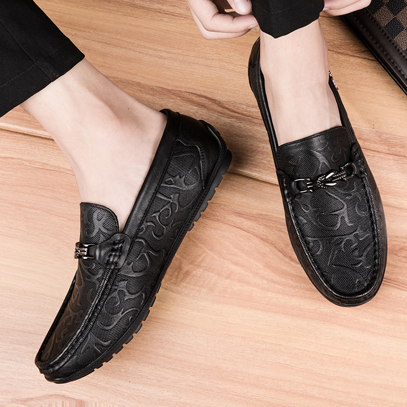 Leather Loafers: Men's Casual Slip-On Shoes with Buckle, Black and White, 2024 4