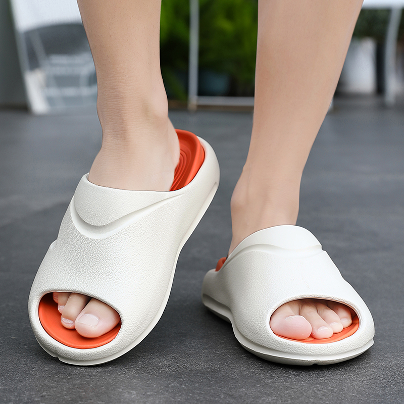 Fashion New Men Slippers Indoor Outdoor Sandals Beach Design Thick Soft Bottom Slides Men Casual Shoes Flip-flops Home Slippers
