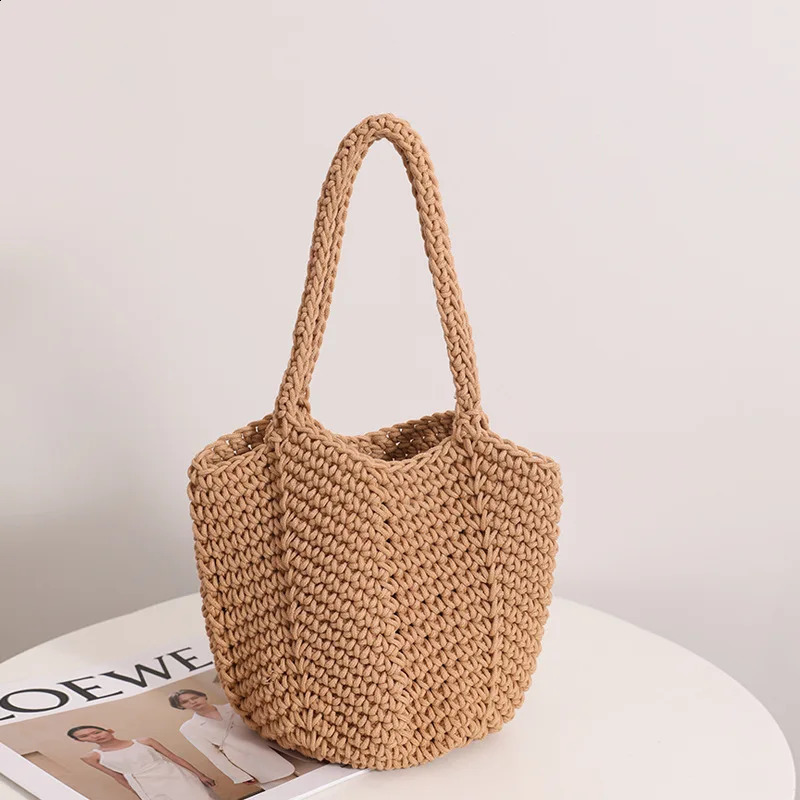 Holiday beach bag Korean retro Ins shoulder cotton woven crochet handbag 240913