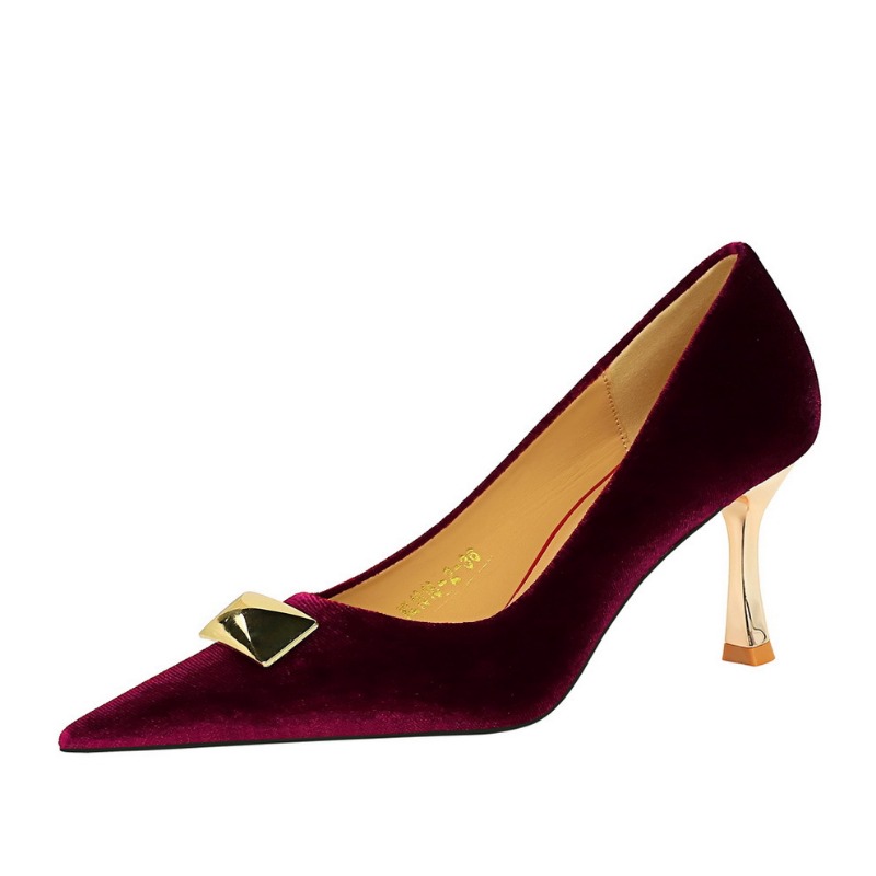 Shoes BIGTREE Woman Pumps Classic Basic Metal Decoration Pointed Toe Quality Ck 7Cm Thin New High Heels Mature Lady Party Sexy Women Shoe 940B