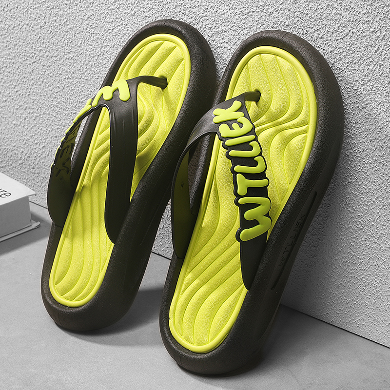 Brand Men Flip Flops Outdoor Indoor Slippers Comfortable Slides 2024 New Mens Beach Sandals Non-slip Home Men's Slippers Design
