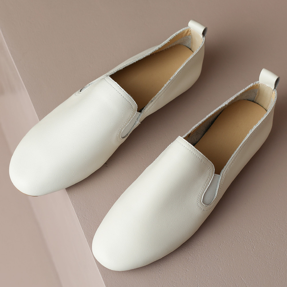 Women's Leather Slip-On Flats: Comfy Moccasins for Casual Wear 4 b2272