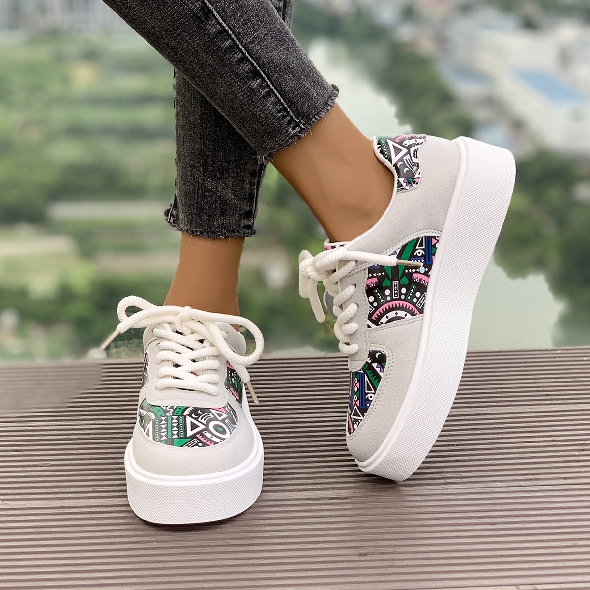 New Women Breathable All-match Skate Casual Sneaker Fashionable Lightweight Single-layer Shoes Platform Thick
