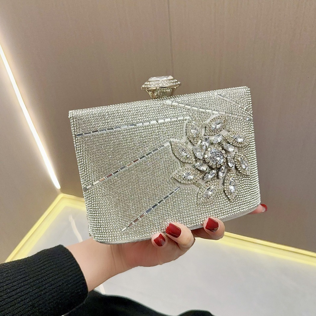 New Water Celebrity Style Dress Diamond Inlaid Handheld Banquet Women's Bag, Single Shoulder Diagonal Straddle Small Bag