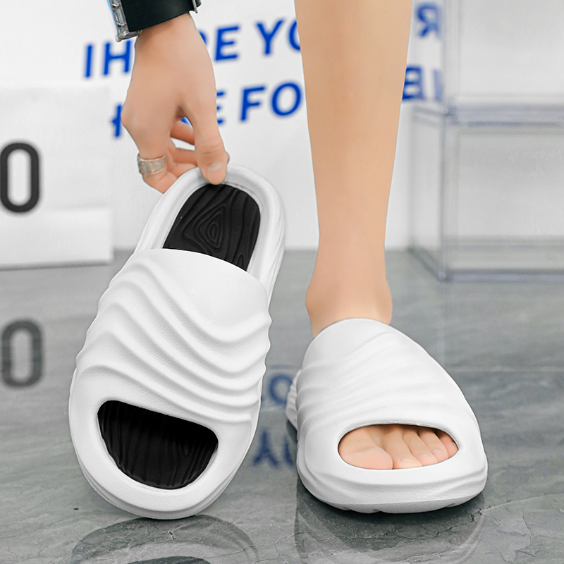 New Men Slippers Indoor Outdoor Sandals Beach Comfortable Soft Slides Design Casual Shoes Mens Flip-flops Home Slippers Slides