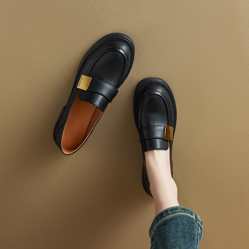 Women Loafers for - 2024 Collection. Casual, Breathable Oxfords Sneakers in Round Toe. 4 Oxds