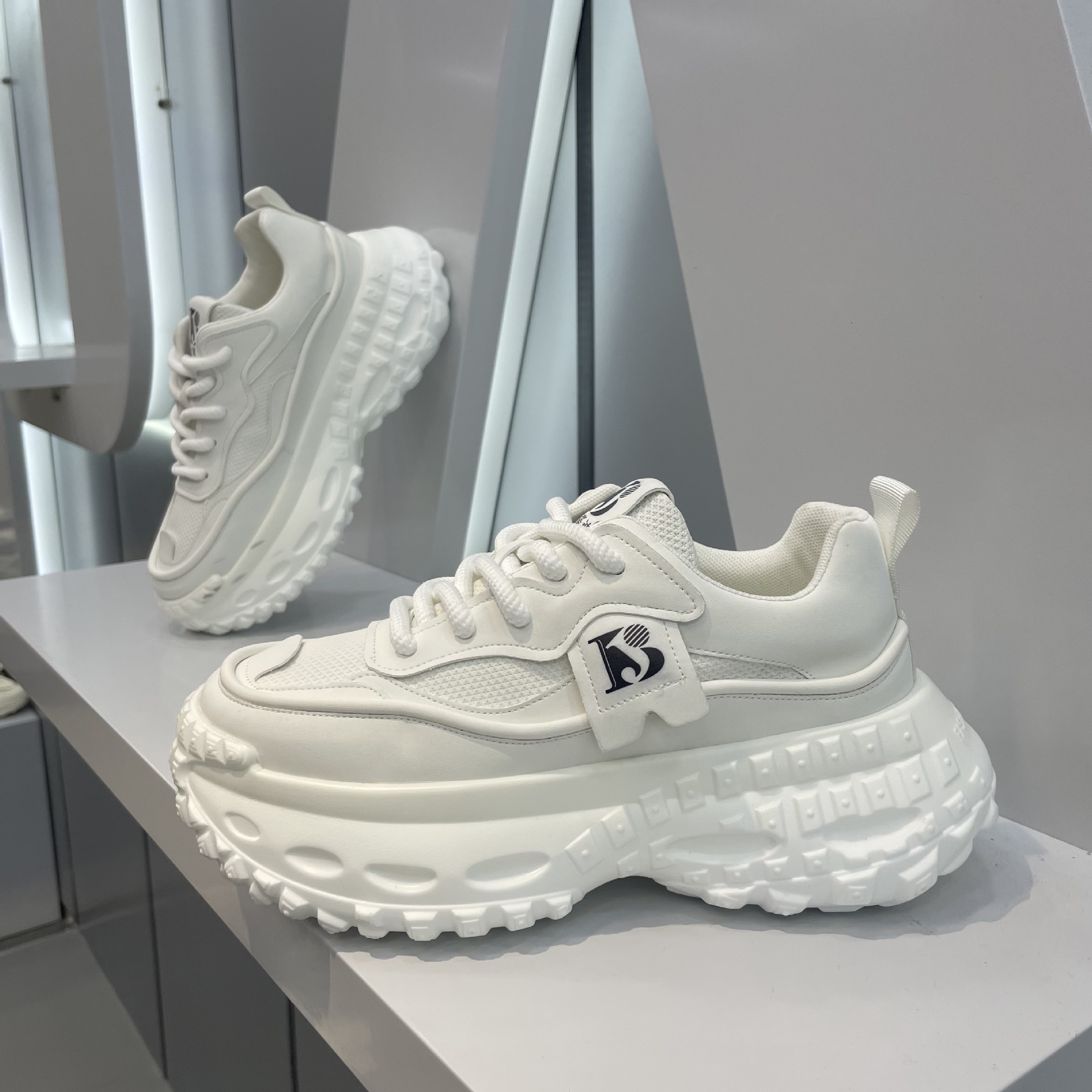 Ddmybear Men's Summer High-End Breathable Thick Sole Height Increasing Dad Anti Slip Trendy Brand White Casual Sports Shoes Chinese Brand Shoes F