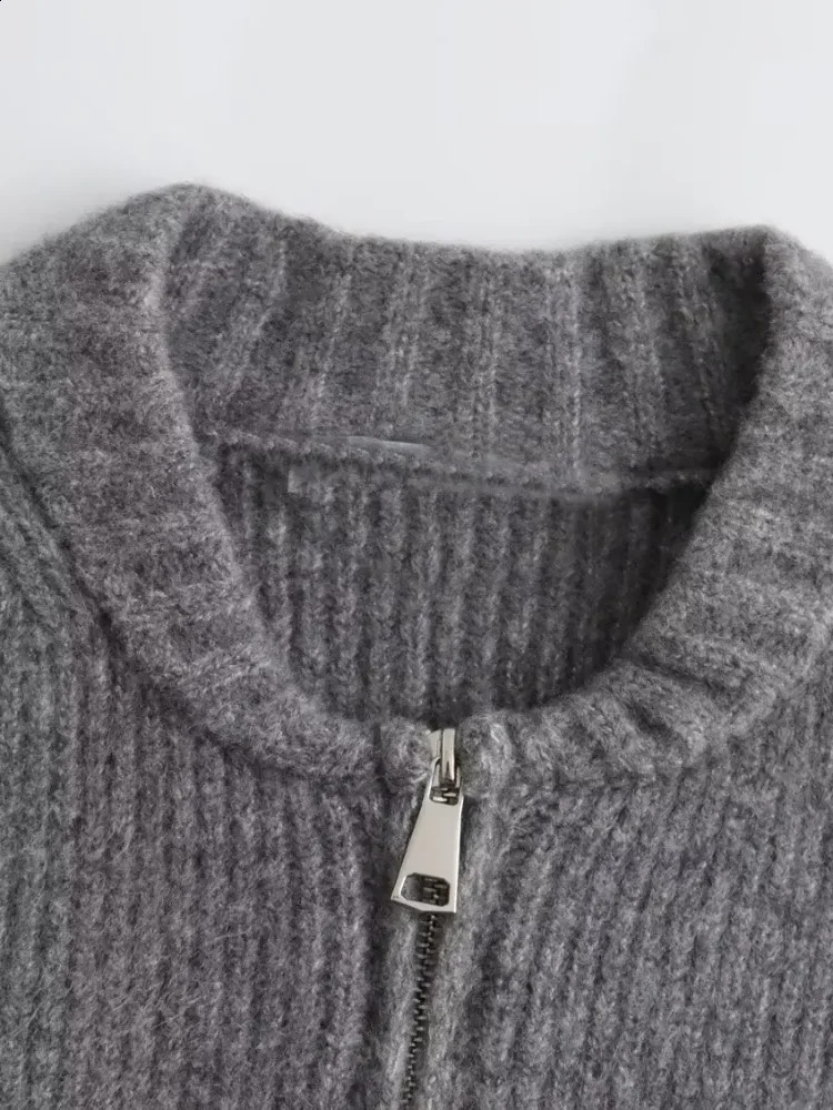 Cozy Knit Grey Zipper Cardigan Sweater Autumn Winter Long Sleeve Pleater Female Sweaters 2024 Elegant Casual Lady Outwear 240905