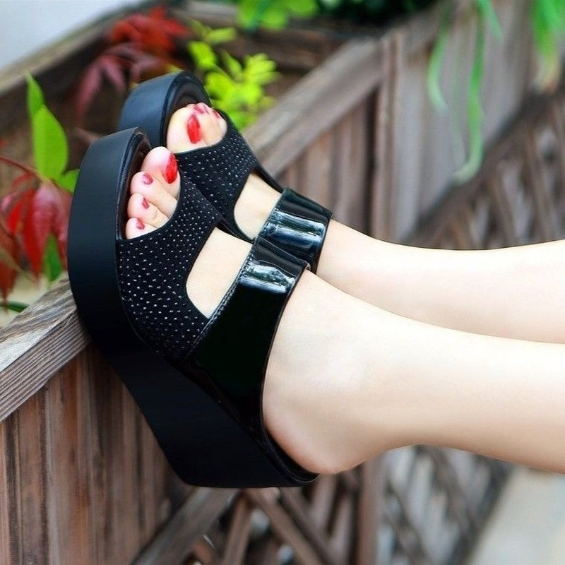 2022 New Women's Platform Slippers Wedge Summer Shoes Women Flip-Flops High Heels Sandals Casual Solid Color Sandals for Woman