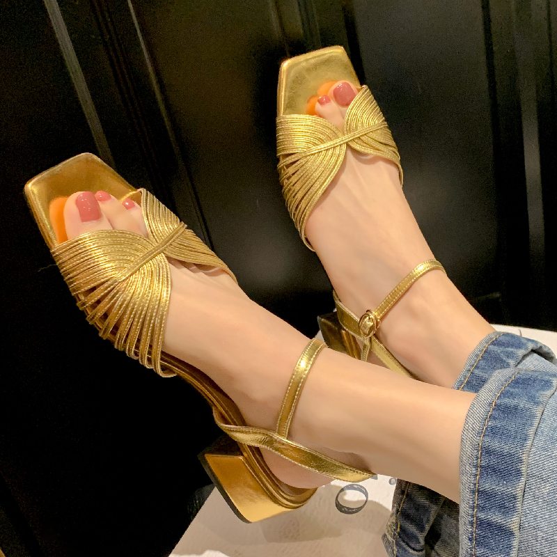 Luxury Gold Silver Women's Sandals Summer Shoe Open Toe Casual Medium Heel Straps Party Shoes Designer Strap Flip Flops For Girl