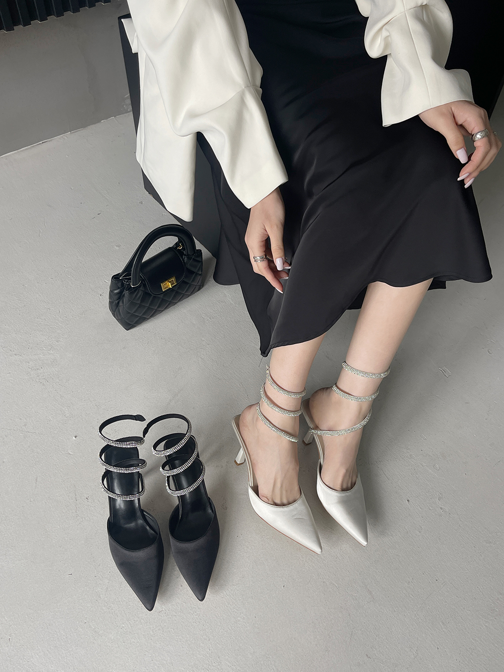 Pointed Toe Women Sandals 2024 New Arrivals Black White Summer Dress Shoes Cross Rhinestone Strap Party Fashion Pumps Size 35-41