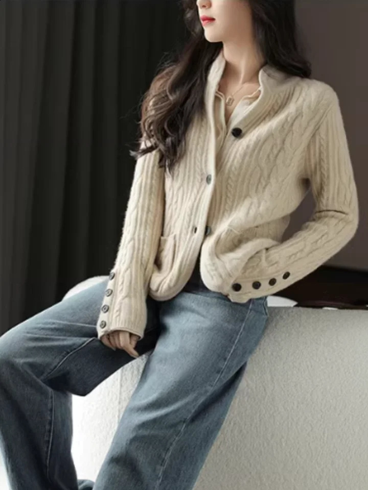 Thick Thread Fried Dough Twists Cardigan For Women In Autumn And Winter Small Crowd n Short Slim Wool Coat 240904