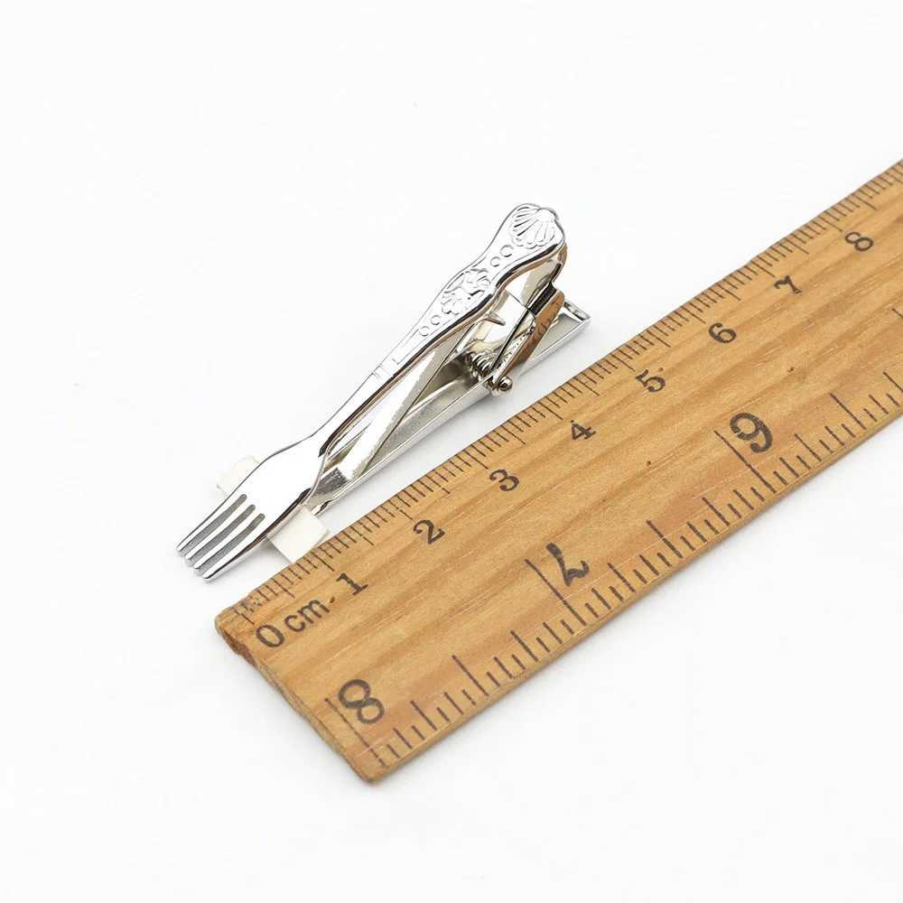 Fashion Metal Clips Tie Bar Fork Knife Spoon Clasp Chef Cook Pen Dolphin Arrow Car Plane Nacktie Holder Gift For Men AccessoryX240914