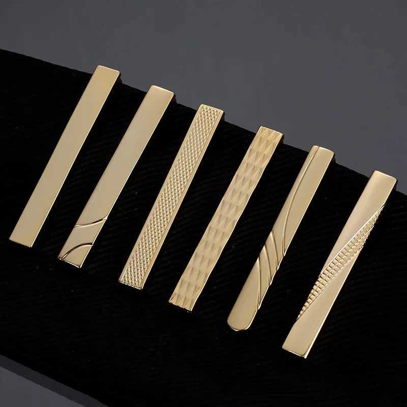 4.5CM Mens Simple Short Gold-color Tie Clip Fashion Pattern Crystal Copper Collar Clips Business Suit Jewelry AccessoriesX240914