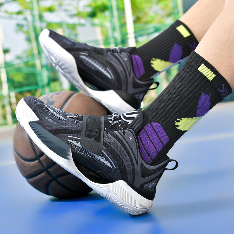 Basketball Men, Women's Sneakers - Rubber Anti-Slip Sports Training Shoes for Outdoor Courts 4 AntiSlip