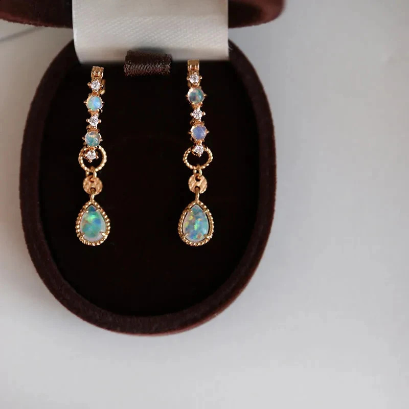 Fashion Style Colored Opal Female Pendant Earrings Water Drop Pendant Retro Exquisite Simple High End Jewelry 240911
