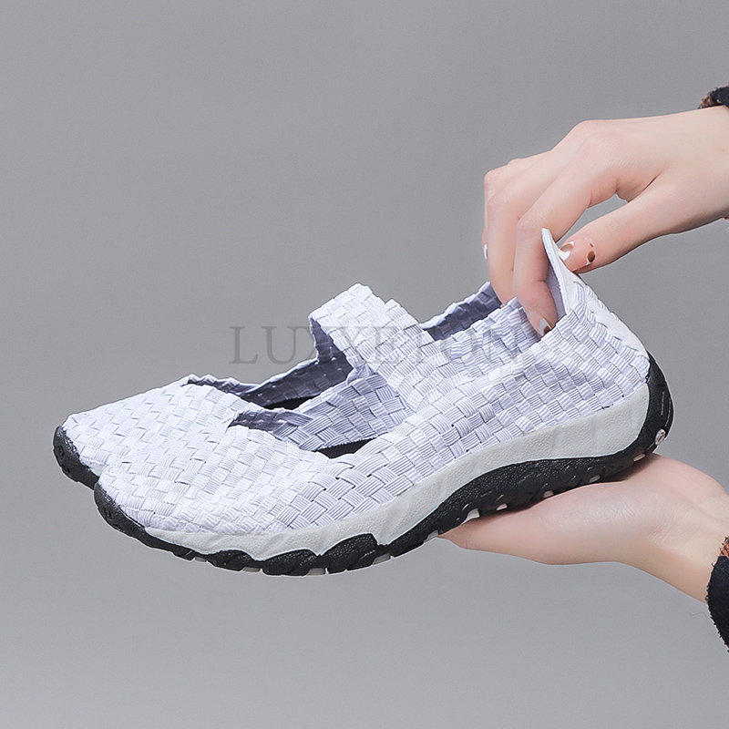 Casual Shoes Woman Sneakers Summer Flat Shoes Breathable Mesh Women Vulcanize Shoes Soft Bottom Women woven Shoes