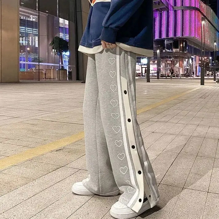 Harajuku Wide leg Sweatpants Oversize Men Streetwear Side Button Baggy Pants Casual Sport Split Basketball Women Track Trousers 240914