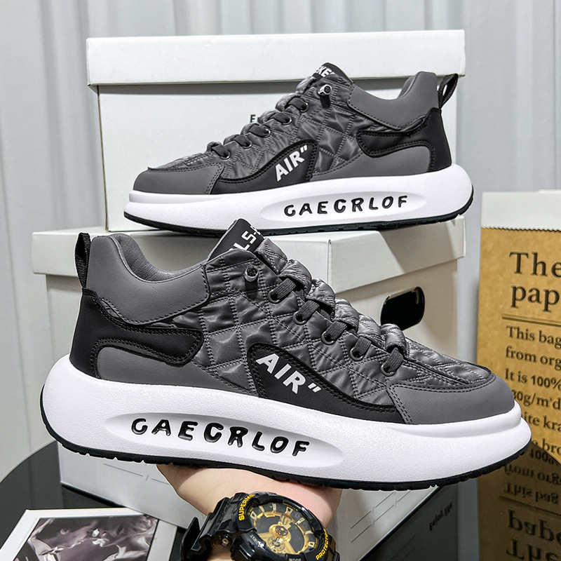 Casual Thick Soled Sneakers Breathable Autumn Men's Slip on Walking Flats Fashion Vulcanized Shoes 2024