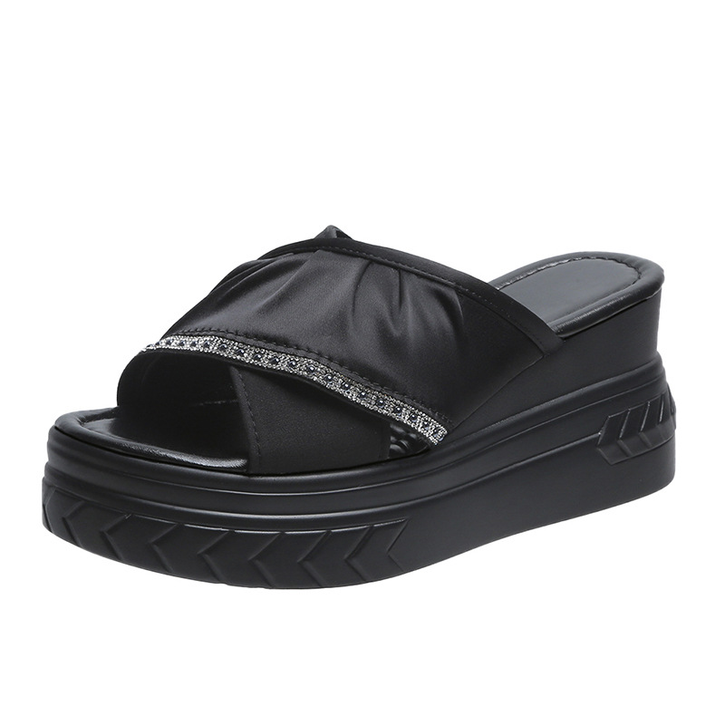 New Summer Women Platform Slippers Korean Wedge Thick Casual Sandals Outdoor Beach Slippers High Heel Solid Color Women Slides