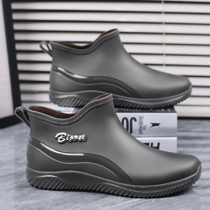 Brand Mens Rain Boots Chef Shoes Fishing Shoes Casual Waterproof Comfortable Shoes Trend Non-slip Strong Wear-resistant Boots