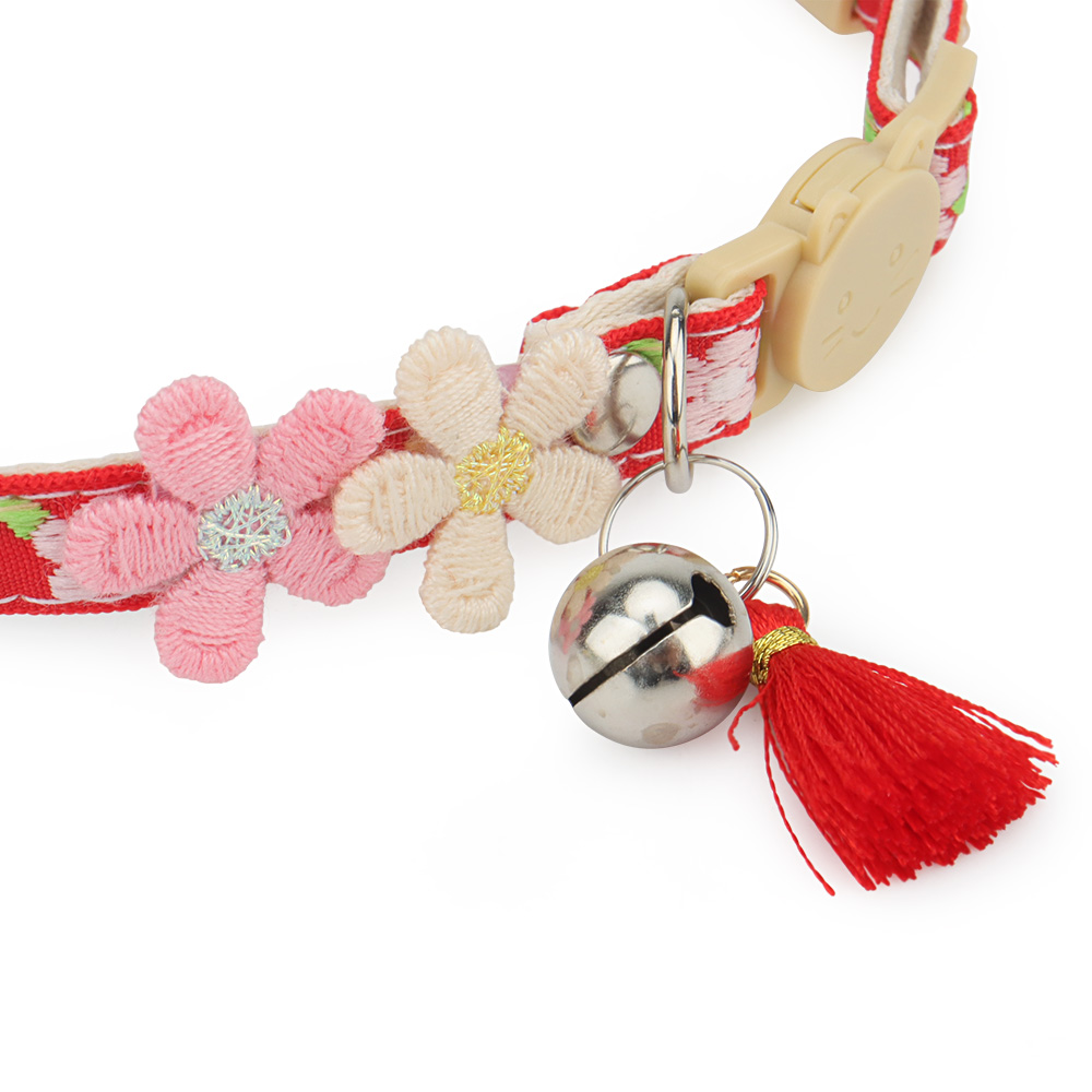 Cat Collar Cute Pet Collars Cat Neck Collar Ornament Flower Decoration with Quick Safety Buckle Adjustable Size Pet Supplies