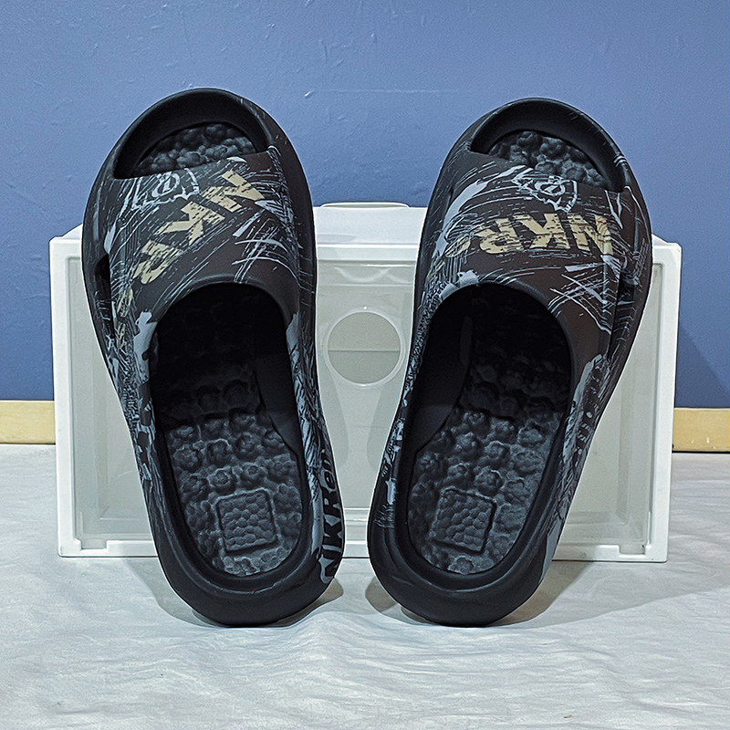 Fashion Men Massage Slippers Sides Indoor Outdoor Sandals Beach Casual Shoes Soft Sole Slides Men Flip-flops Men's Home Slippers