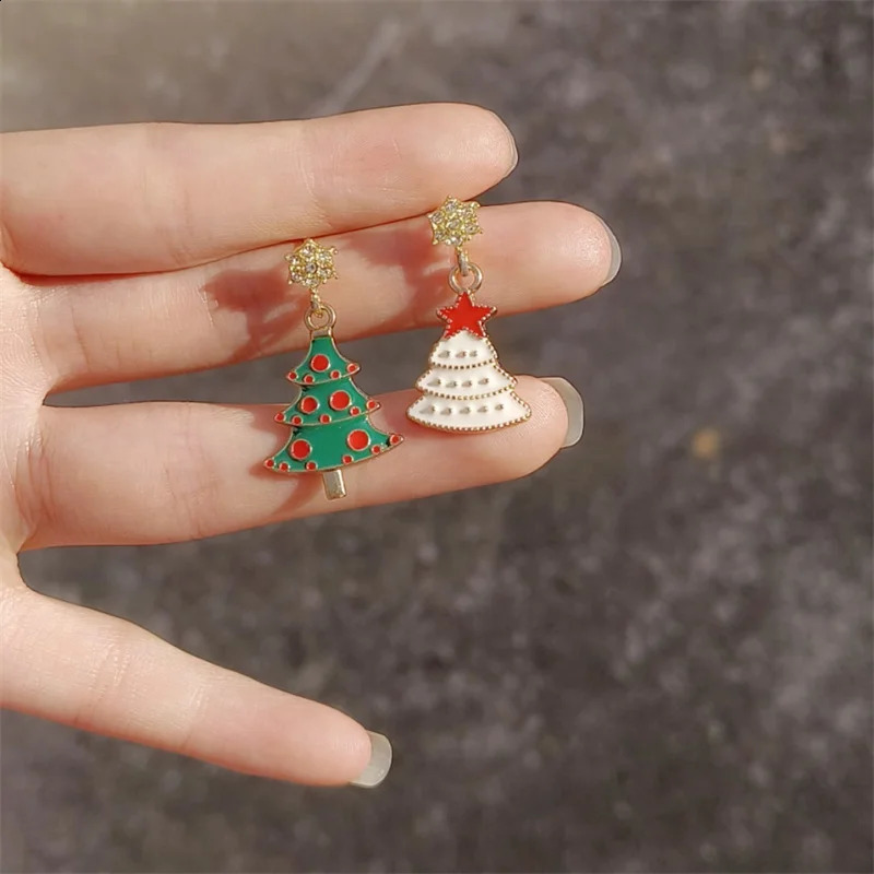 Sweet Pink Christmas Tree Earrings for Women Light Sparkling Zircon Dangle Earring Xmas Holiday Party Jewelry 240914