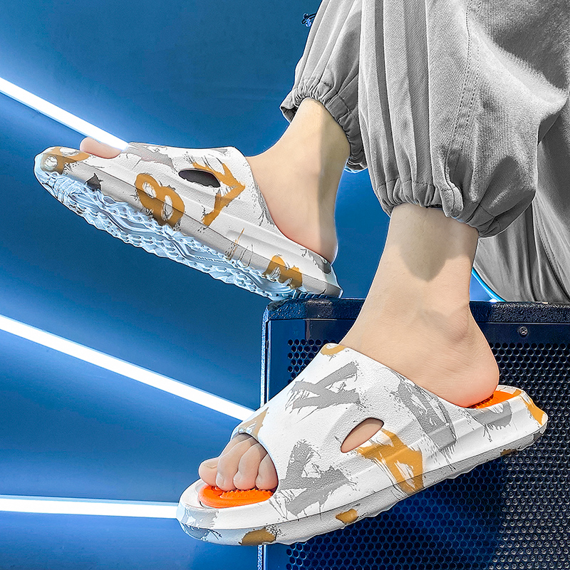 Summer Men Slippers Outdoor New Home Slippers Indoor Designer High Quality Non-Slip Soft Thick Bottom Sliders Women Beach