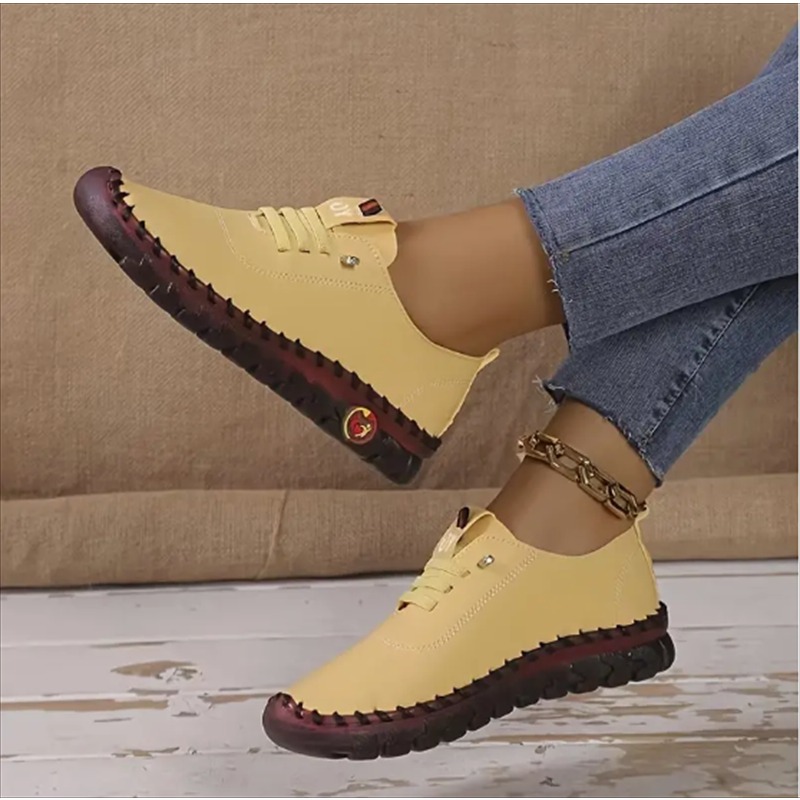 New Thick Soles Large Size Explosion Hand-stitched Beef Tendon Soft Sole Mother Shoes Women Casual All Match Single Shoes