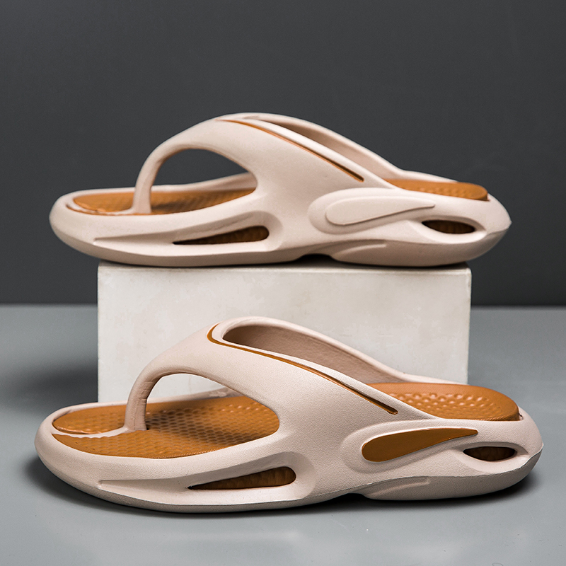 New Men's Slippers Outdoor Indoor Flip Flops Soft Sole Slides Comfortable Men Beach Sandals Non-slip Home Men Slippers 45 46