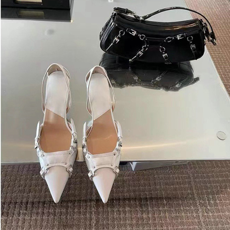 2024 European New Sandals Black High Heels Niche Design Sense Belt Buckle Baotou Thin Heel Pointed Single Shoes Female Pumps