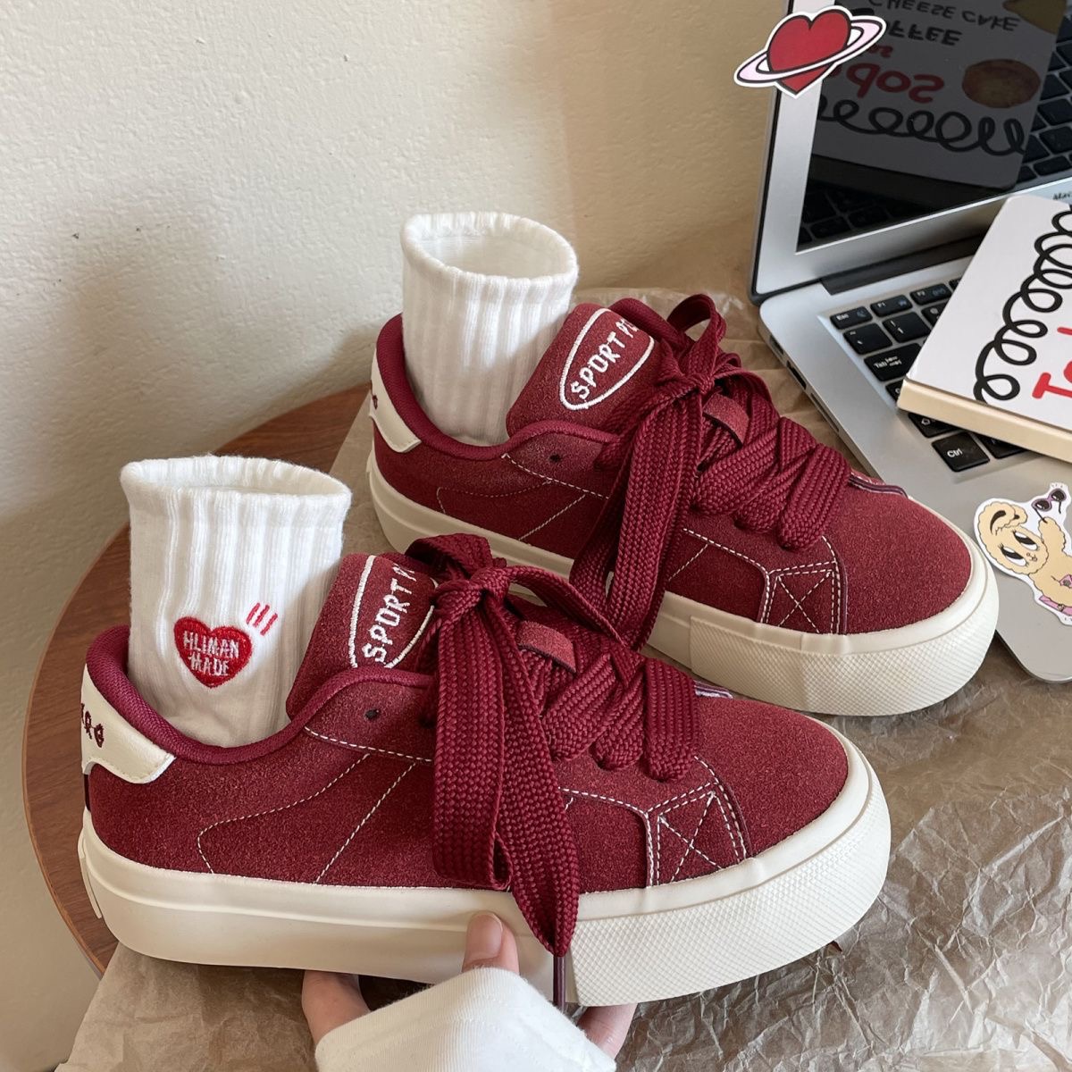 2025 new Women Shoes Vintage Red Board Shoes New Thick Soled Casual Shoes Versatile Canvas Shoes Burgundy