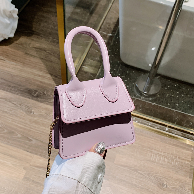 Mini women in 2024, new fashionable handbag for French niche bags, one shoulder crossbody small square bag