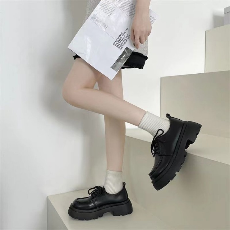 2024 Women Spring New Black Platform Shoes Women Loafers Lace Up Boat Shoes Designer Casual Pu Leather Middle Heel Mary Janes