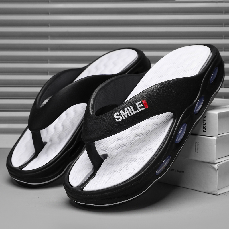 High Quality Men's Slippers Flip Flops Outdoor Beach Sandals Comfortable Soft Sole Slides Men Non-slip Home Slippers Flip Flops