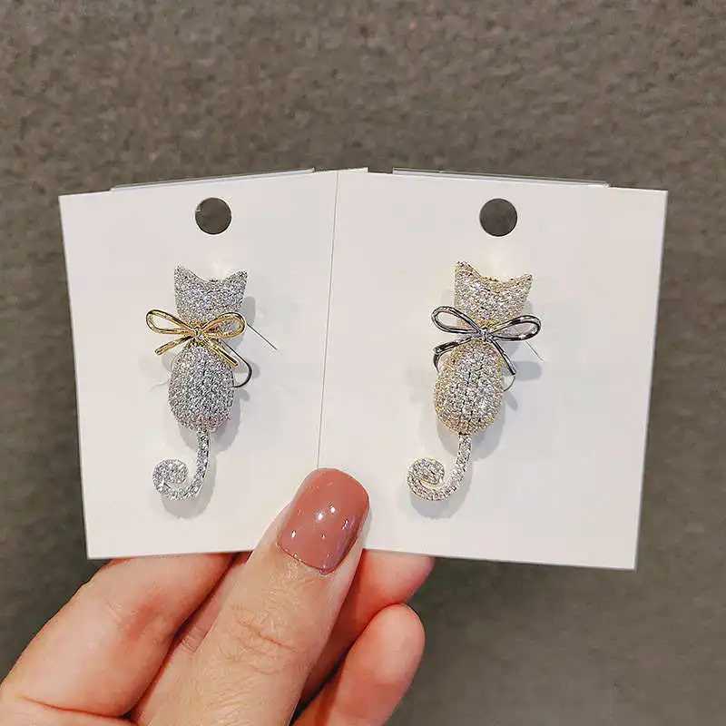 Exquisite Rhinestone Cat Brooches For Women Men Fashion Cartoon Animal Brooch Pin Party Casual Clothing Accessories Jewelry GiftX240914