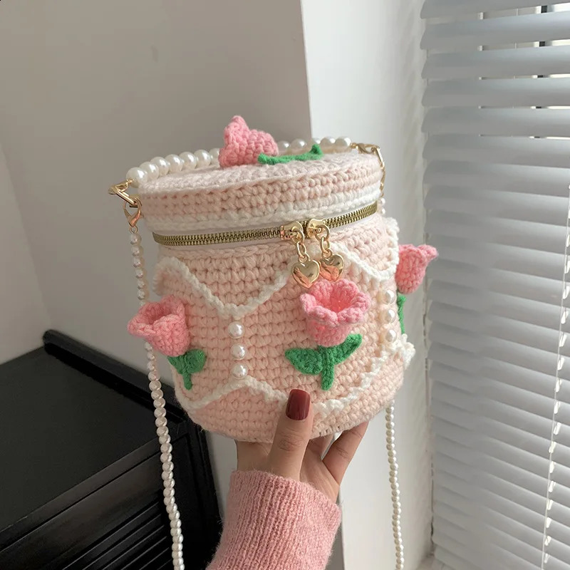Hand woven flower crochet bag knitted bucket shape casual pearl chain shoulder cross shaped 240913